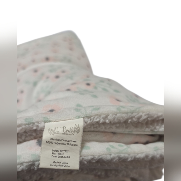 New Baby Girls Blanket/neck Pillow/rattle Bunny - Picture 6 of 6